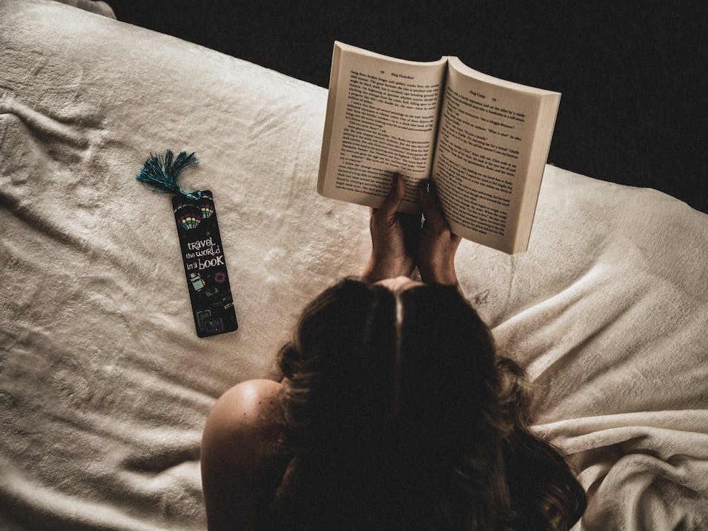 what does it mean to dream about reading